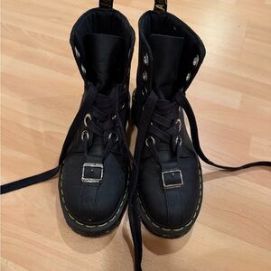 Dr. Martens Gomez Boots